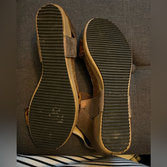 Leopard print wedge sandals - Picture 2 of 6